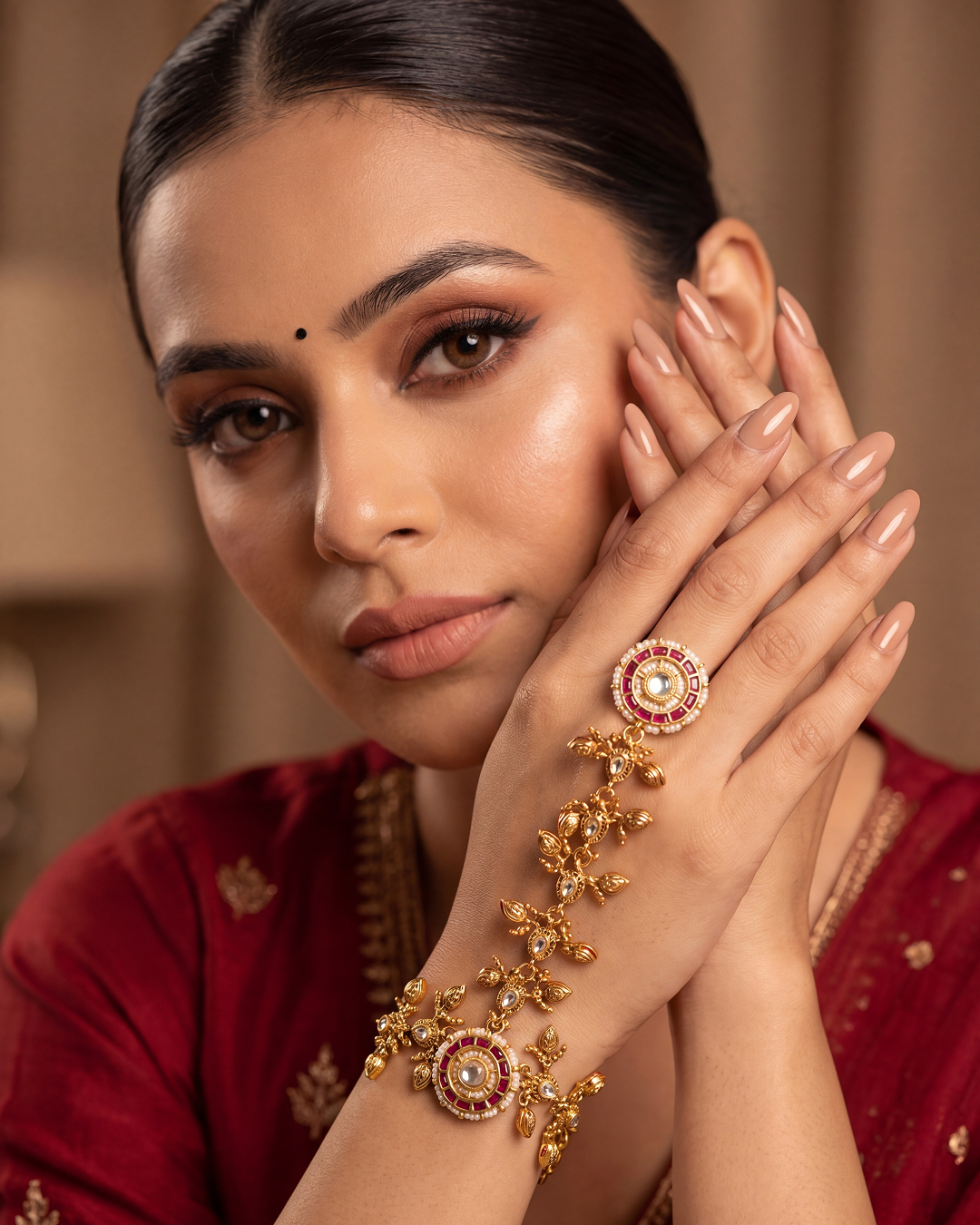 Pachi Kundan Hath Panja