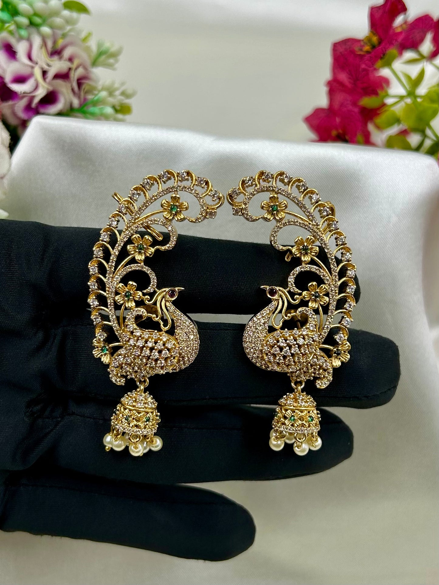 Shruti Victorian Premium Earcuff