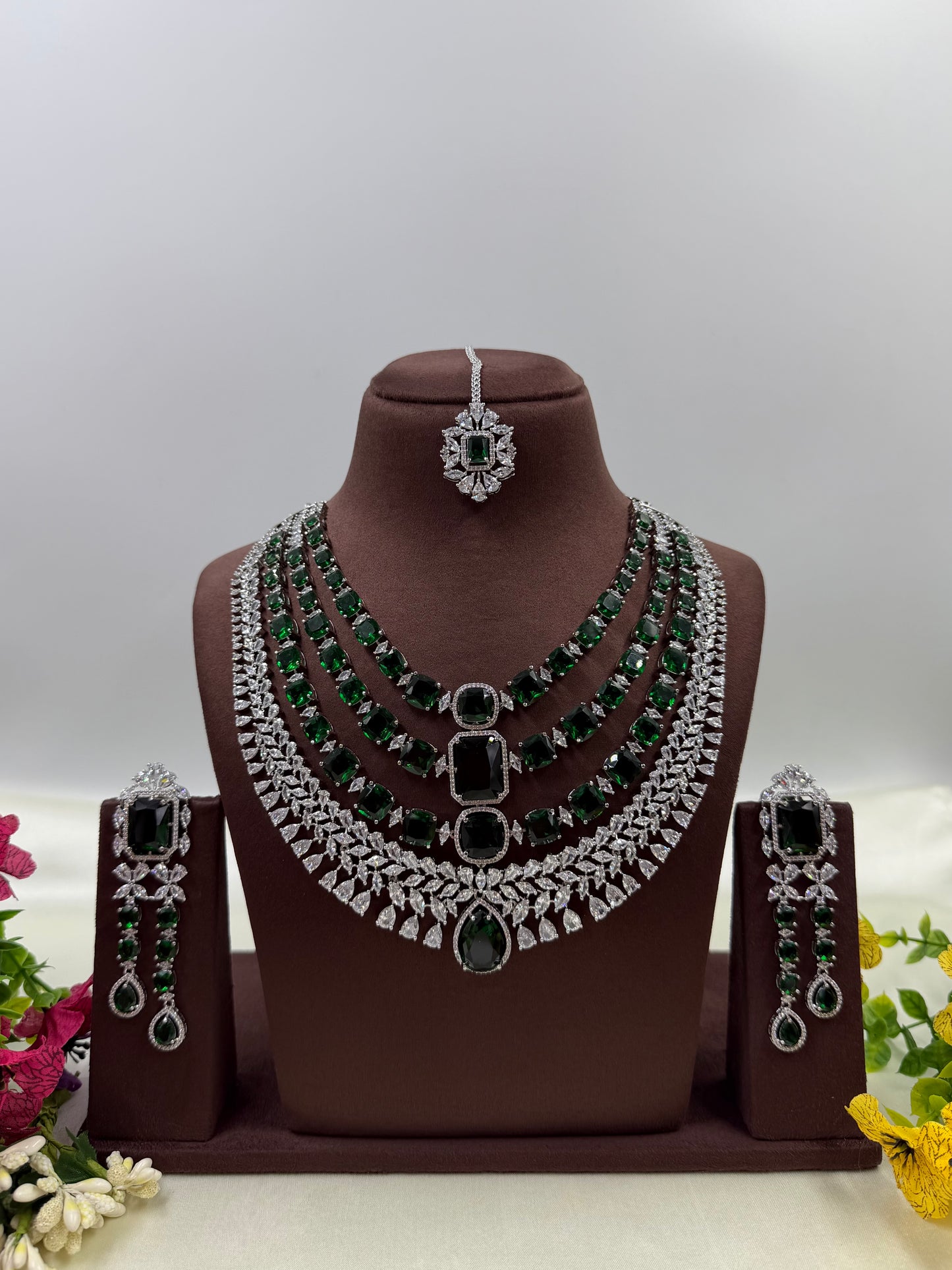 Arathi American Diamond Necklace