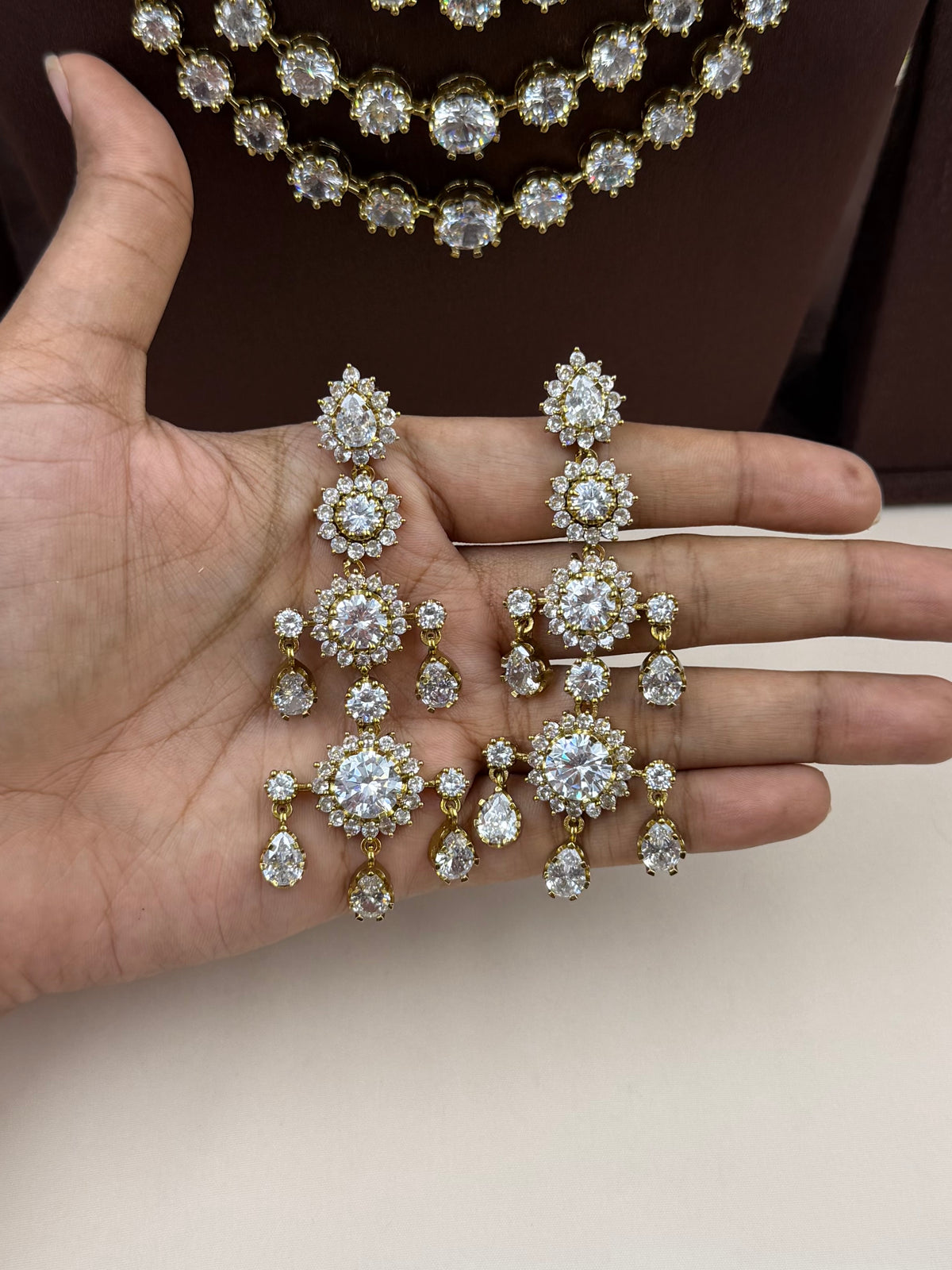 Isha Victorian Ad Necklace Set