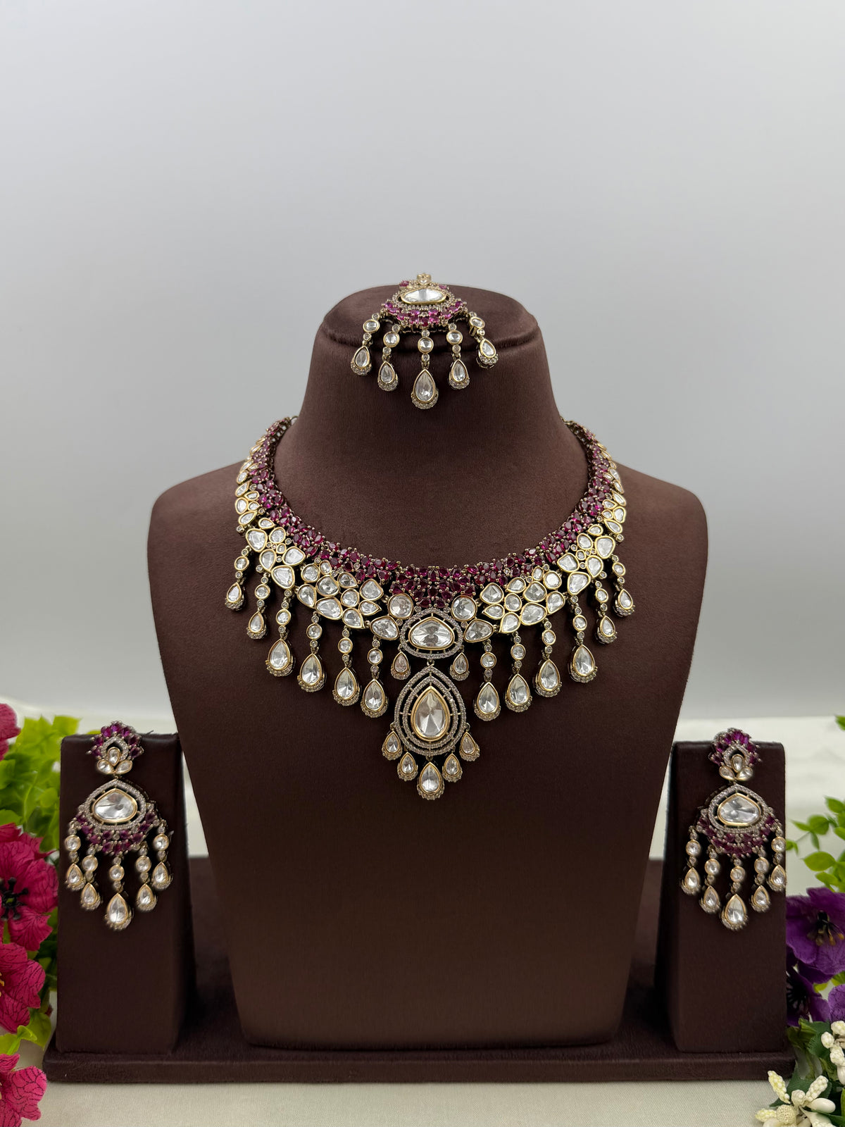 Hina Premium Victorian Necklace Set