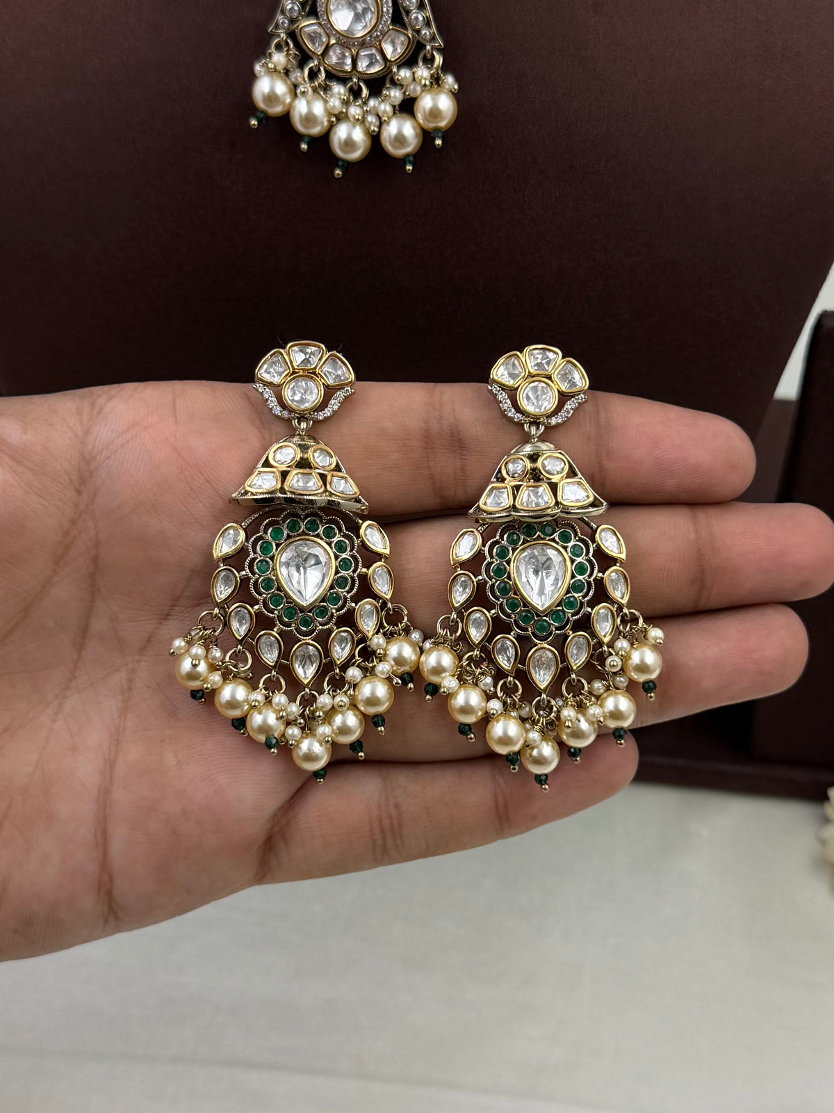 Vamika Choker Victorian Set