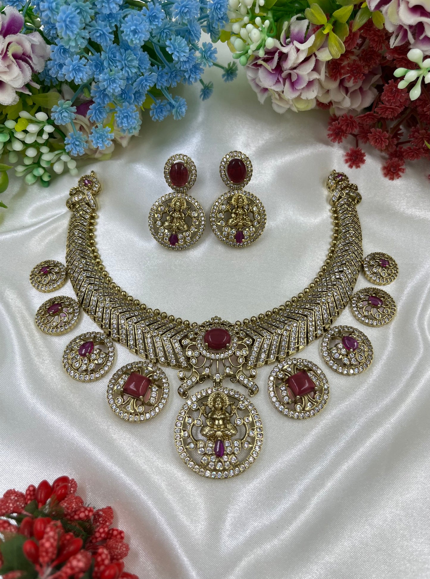 Padmini Traditional Victorian Necklace