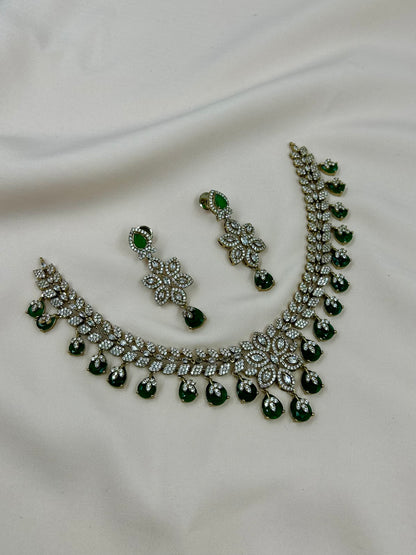 Pallavi Victorian Necklace
