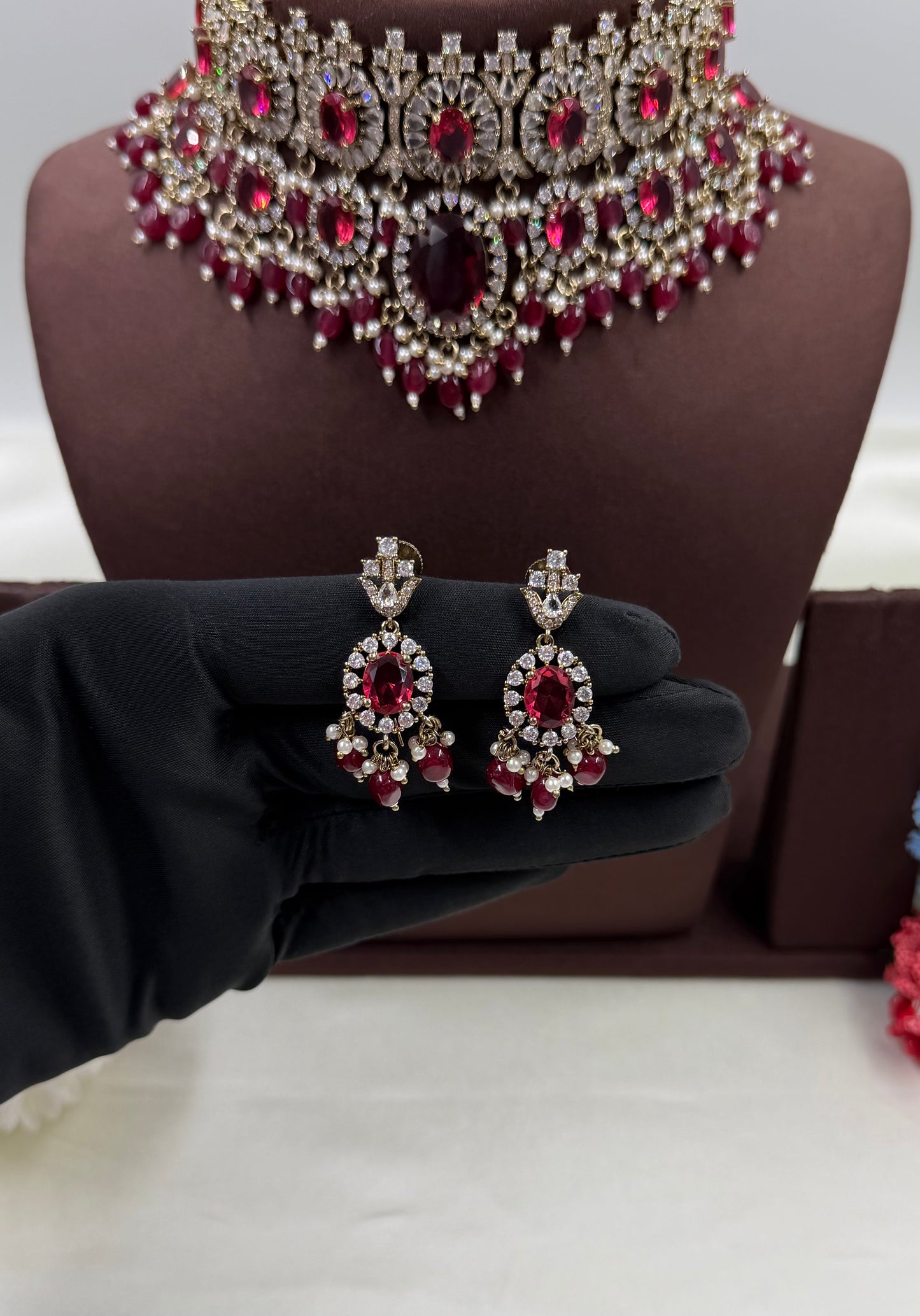 Samiksha Victorian Choker Necklace Set