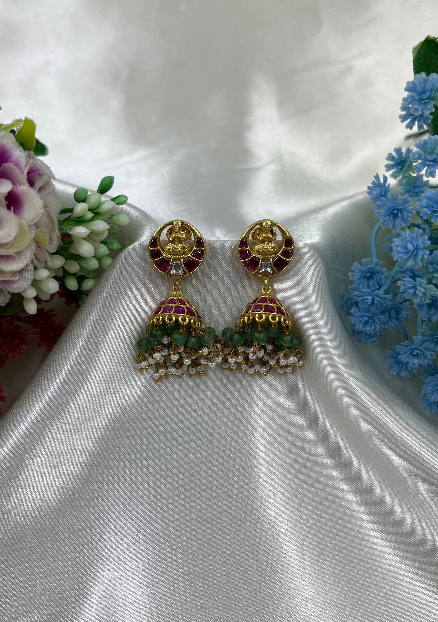 Lakshmi Pachi Kundan Jumka