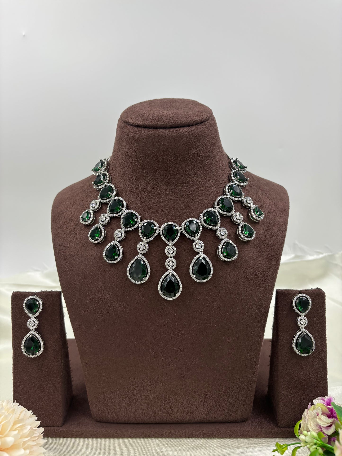 Sia Ad Regal Allure Necklace Set