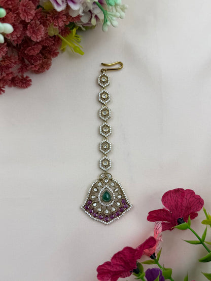 Nelam Victorian Mang Tika
