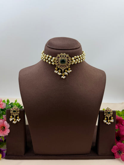 Aneet Traditional Delicate Necklace Set