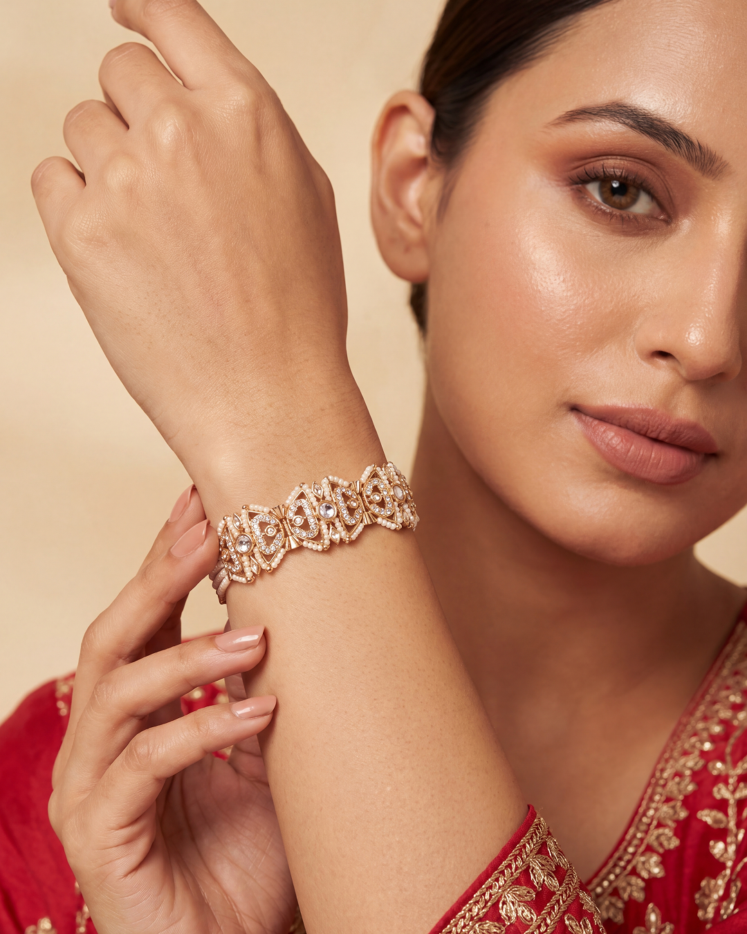 Rutvi Moissanite Moti Bracelet