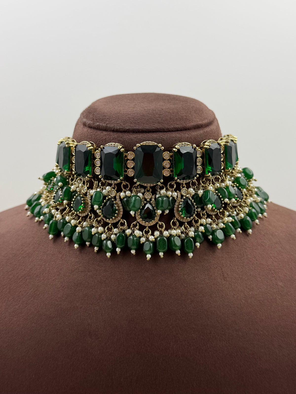 Rashi Victorian Choker Necklace Set