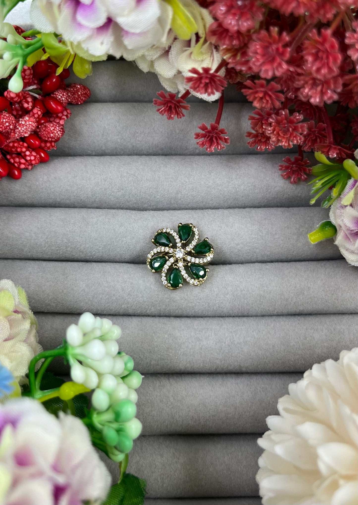 Avni Victorian Ad Ring