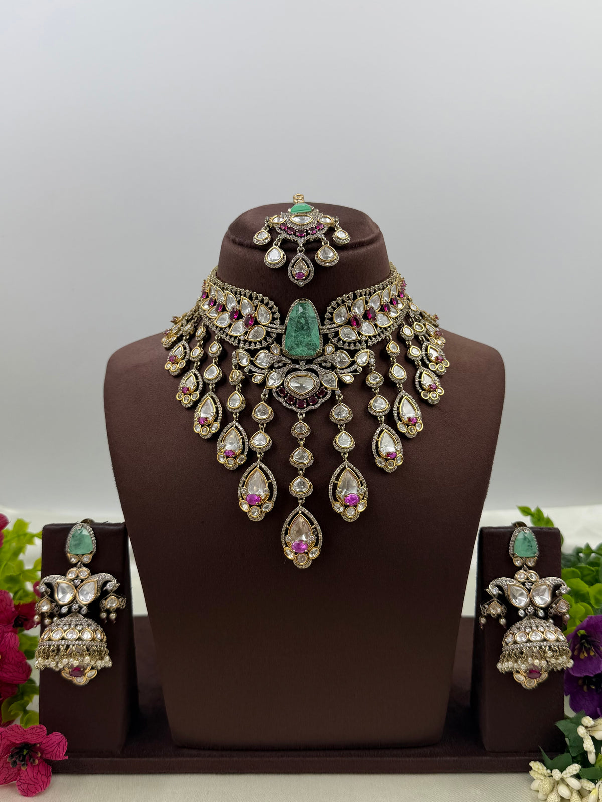 Anushka Premium Victorian Choker Necklace Set