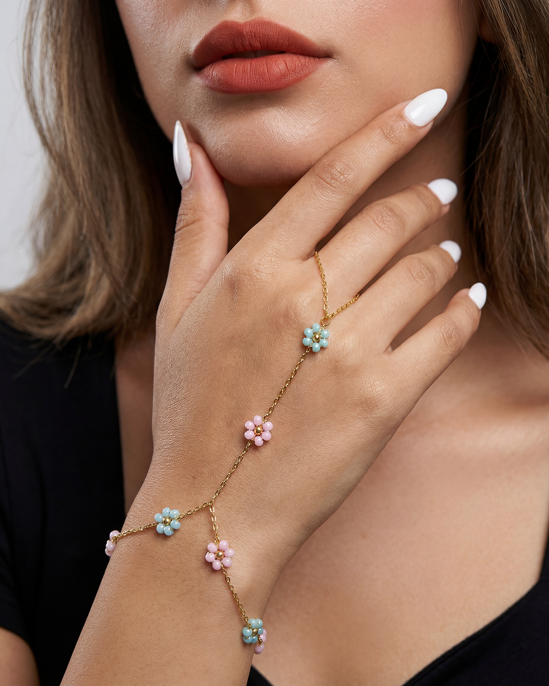 Candy Flower Anti-Tarnish Stainless Steel Hand Chain (One Pis)