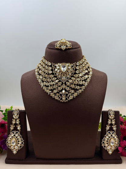 Sanskriti Moissanite Choker Necklace Set