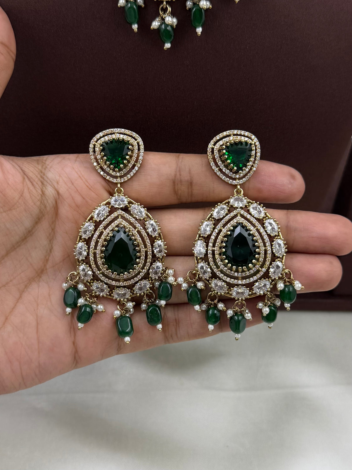 Archita Victorian Choker Necklace Set