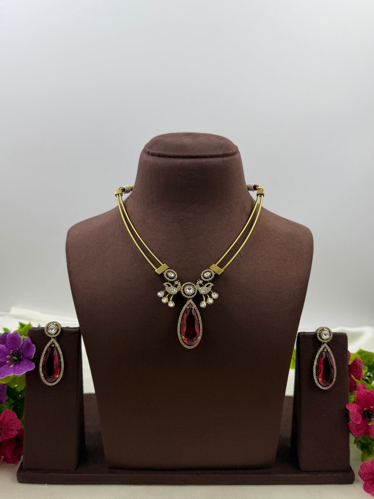 Ridhima Victorian Delicate Necklace Set