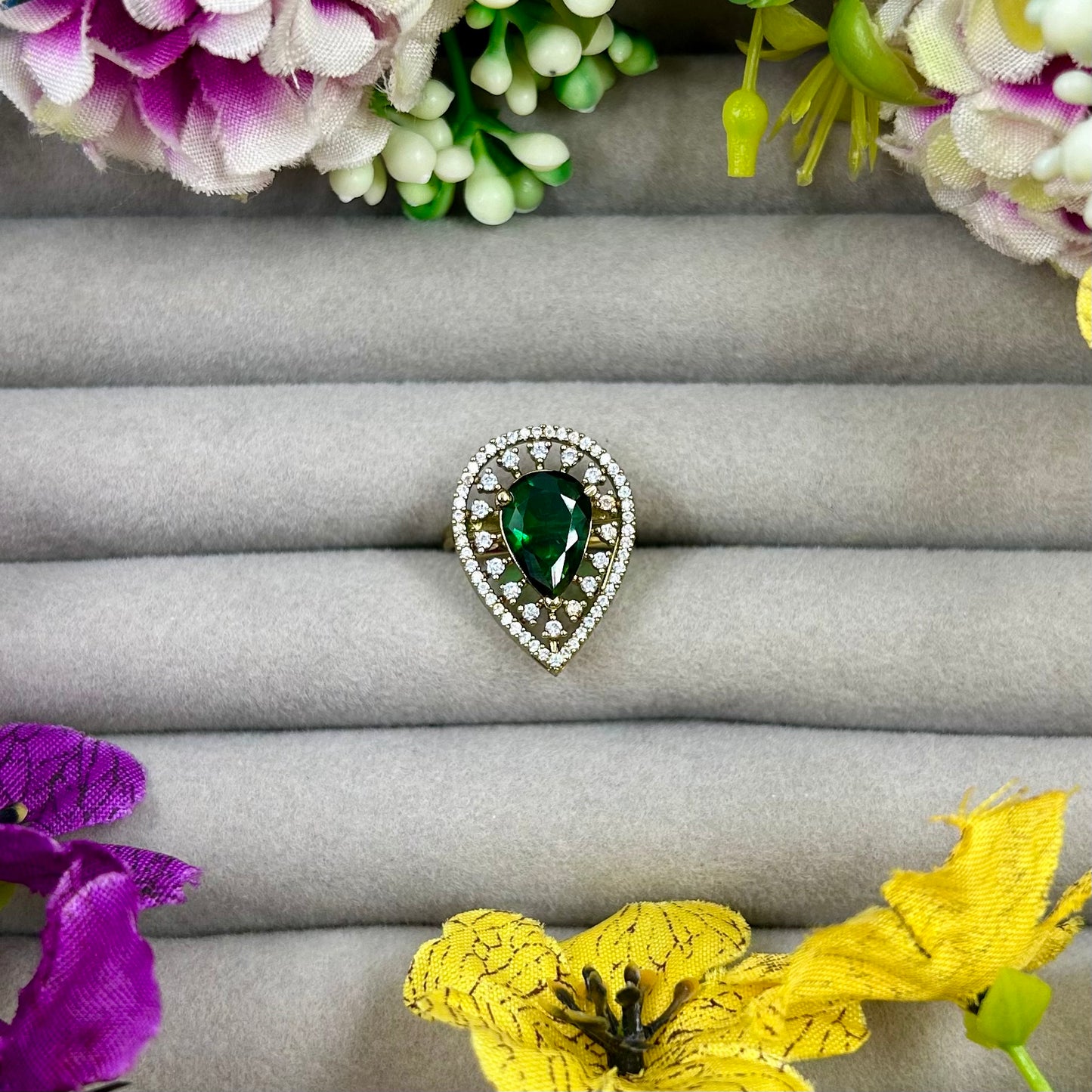 Nidhi Victorian Premium Ring (Adjustable)
