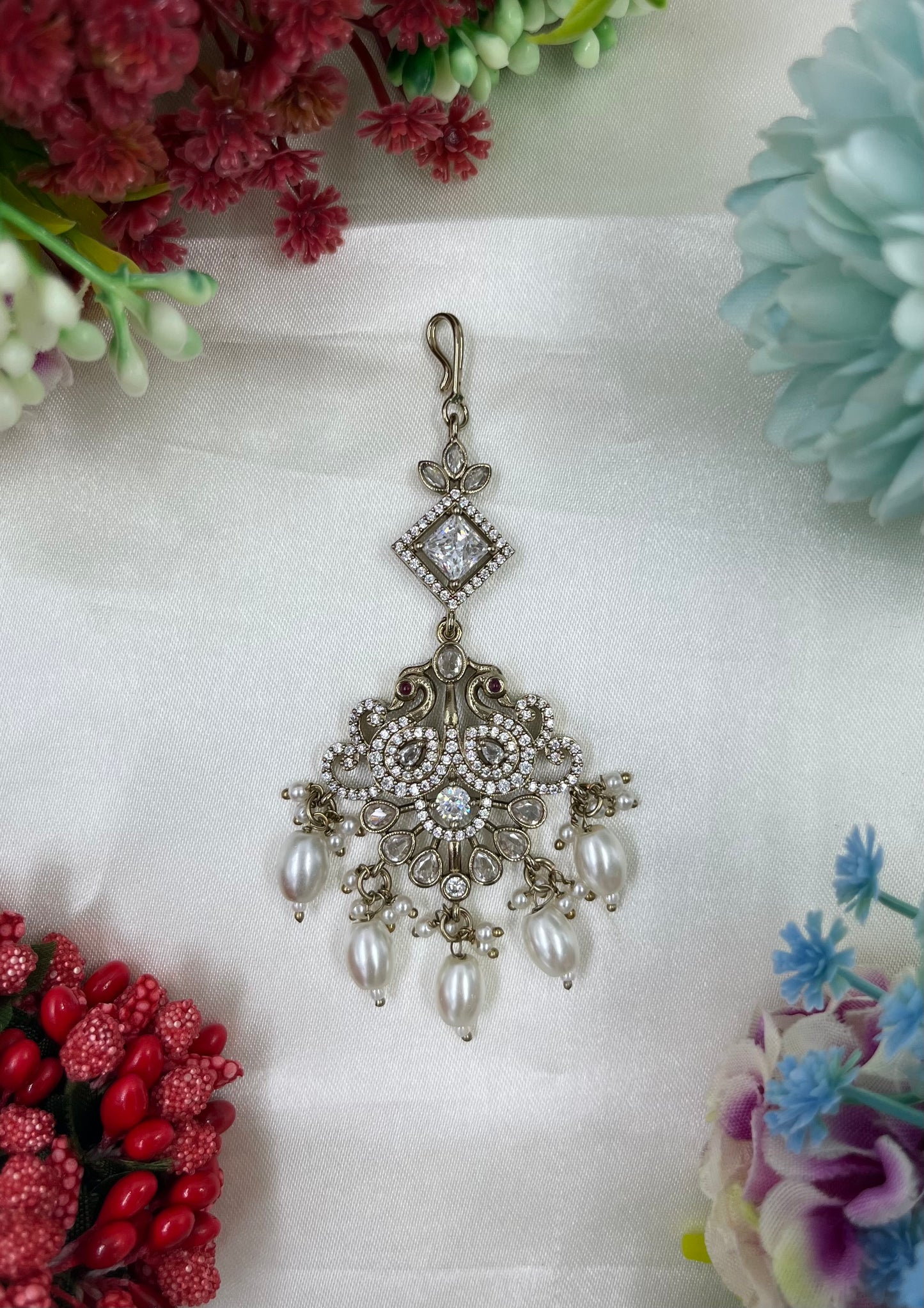 Aaru Victorian Tika