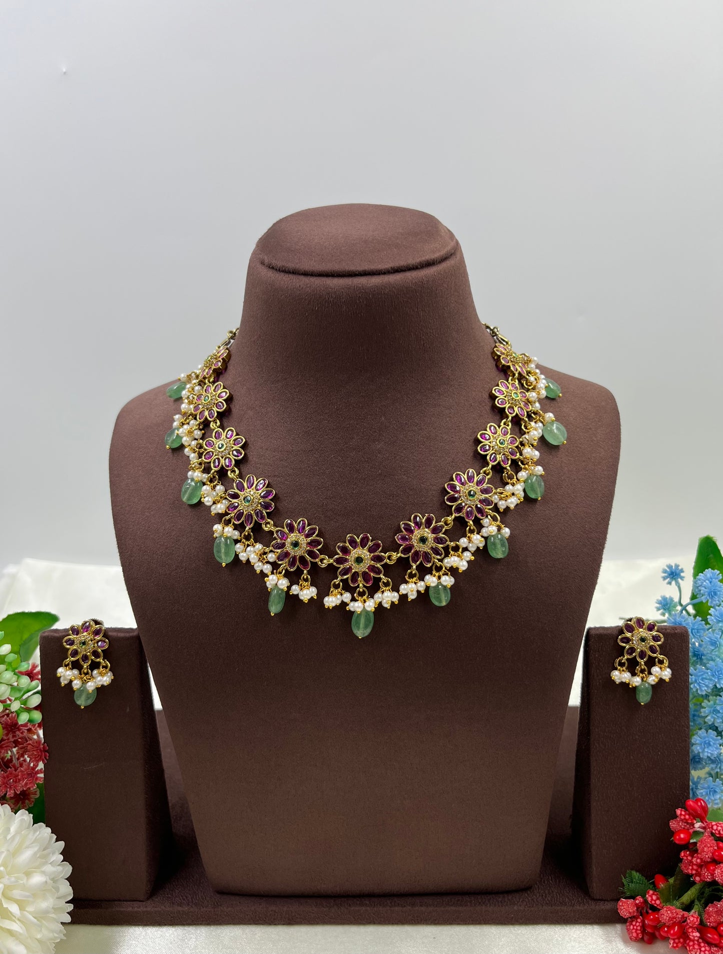 Malati Traditional Victorian Necklace