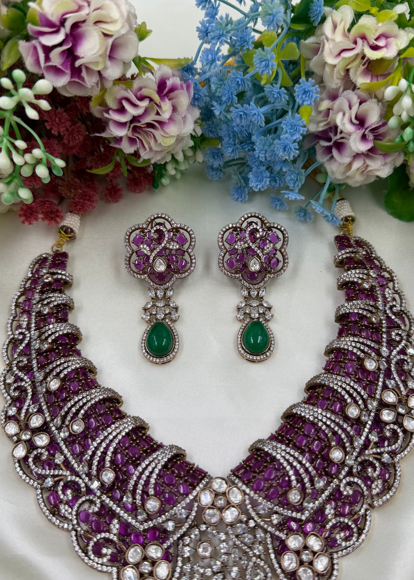 Maitri Jaipuri Kundan Necklace Set
