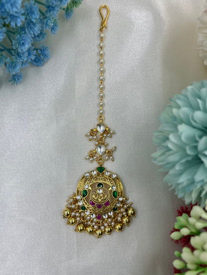 Saanvika Pachi Kundan Mang Tika