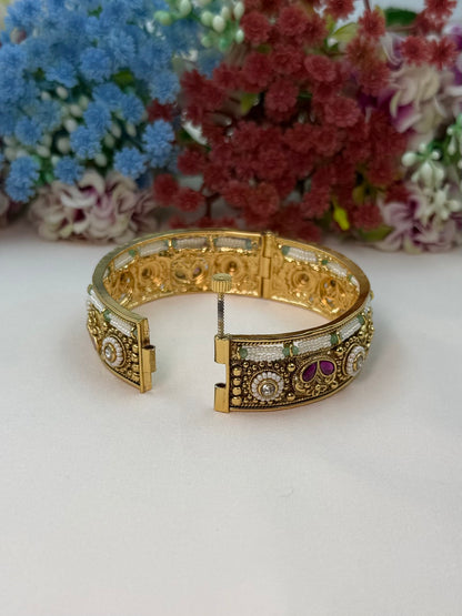 Deepanshi Premium Chorski Bangles (Openable)
