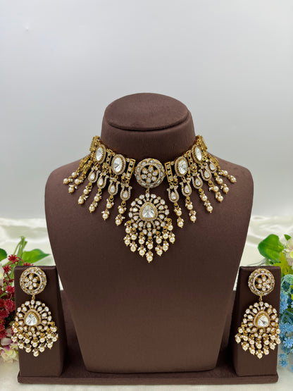 Indre Moissanite Choker Necklace