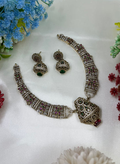 Prachi Victorian Necklace