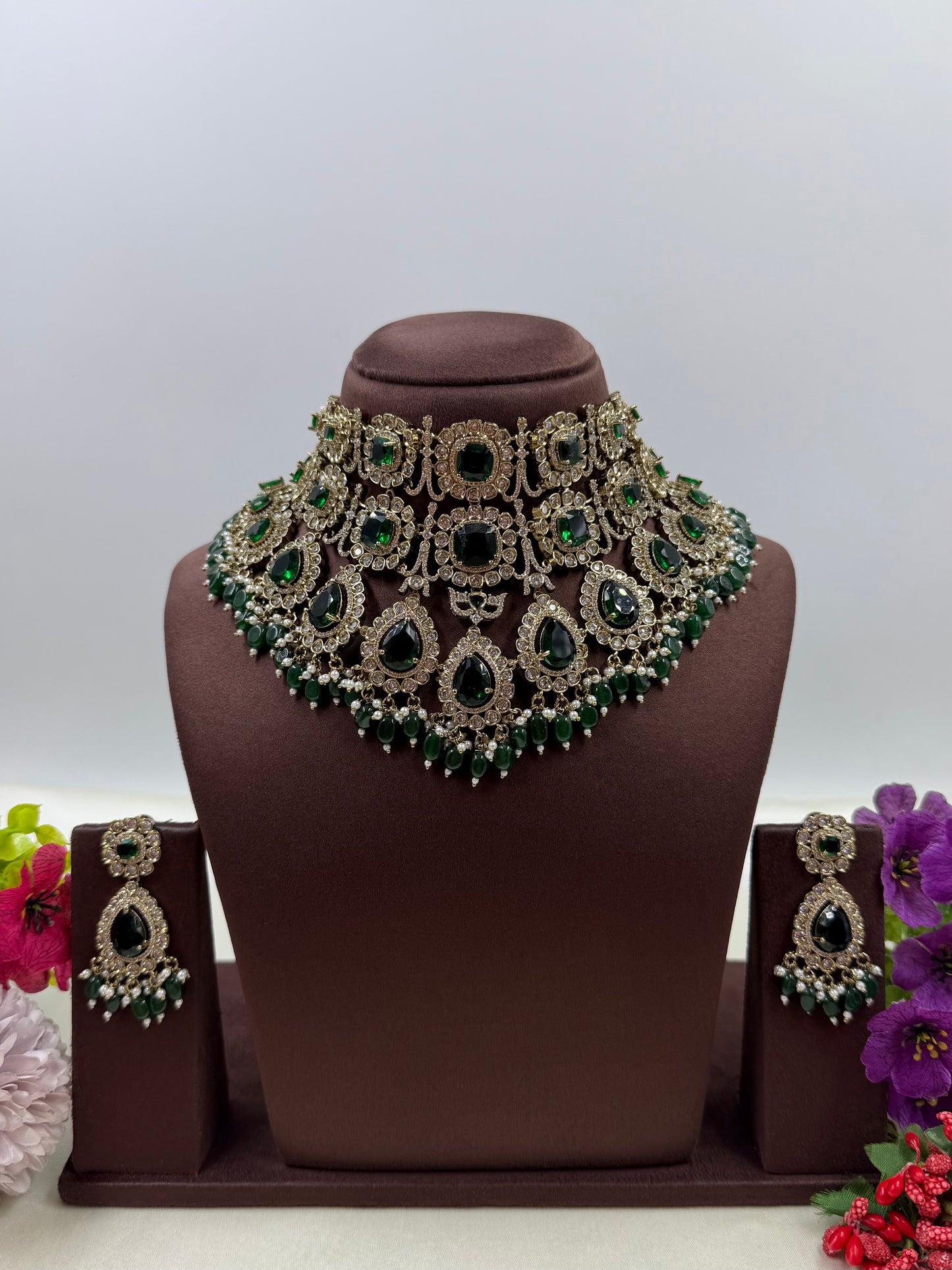 Rasika Premium Victorian Choker Necklace Set