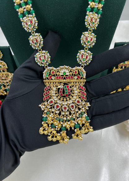 Ahilya Pachi Kundan Combo Set