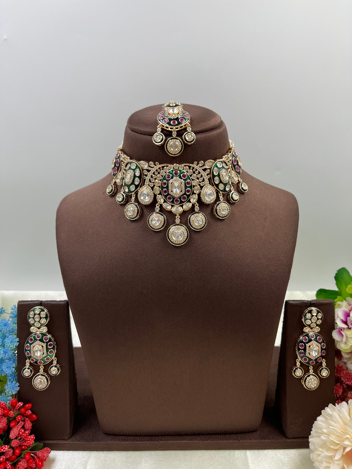 Eshani Moissanite Kundan Choker Necklace