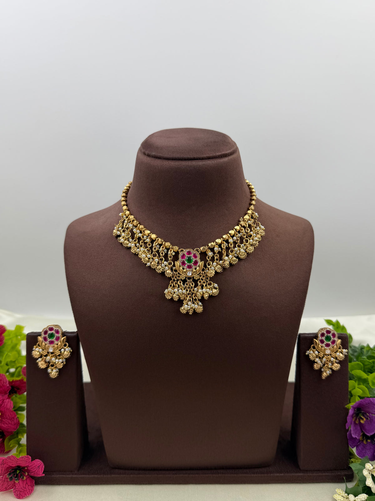 Naira Chorski Necklace Set