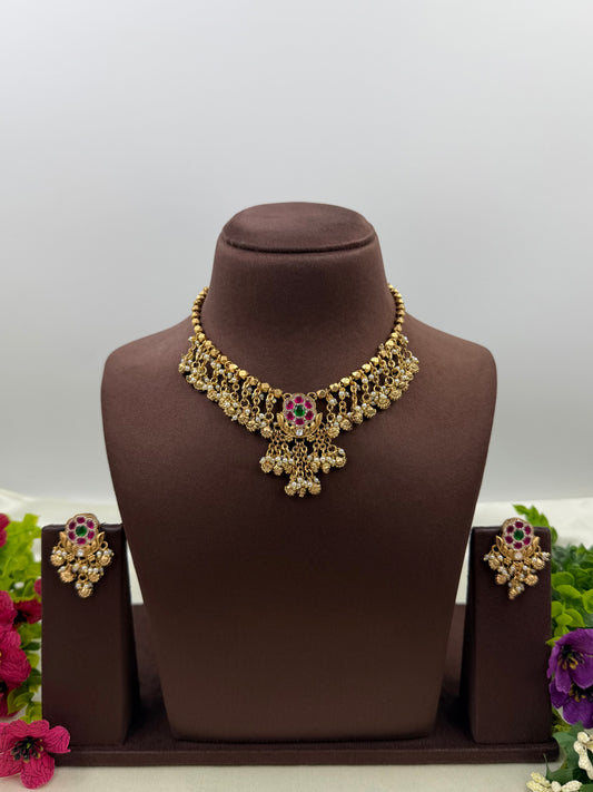 Naira Chorski Necklace Set