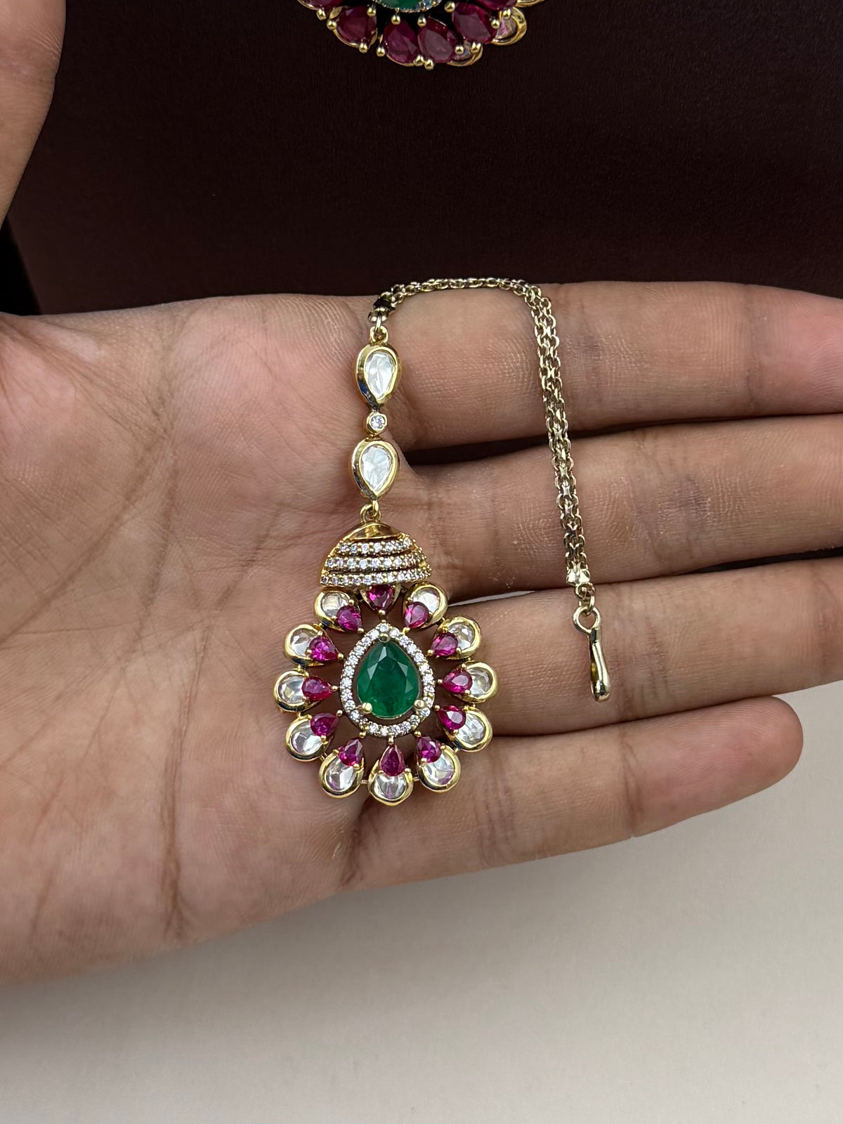 Triveni Premium Victorian Necklace Set