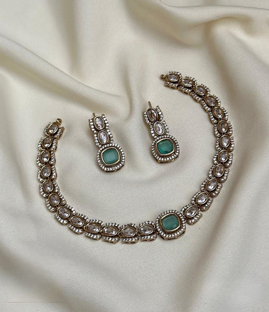 Sem Delicate Victorian Necklace Set