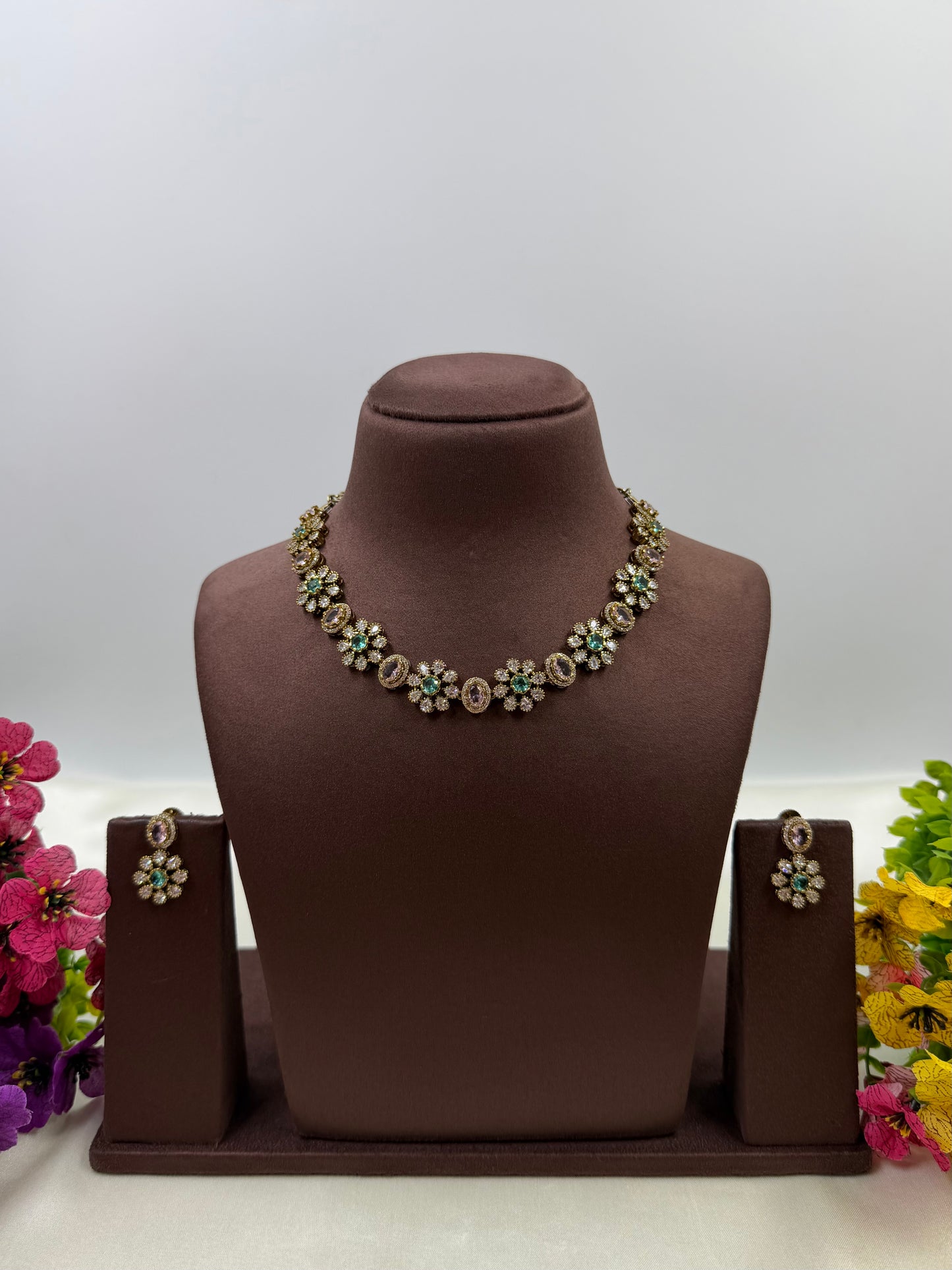 Kalpana Victorian Delicate Necklace