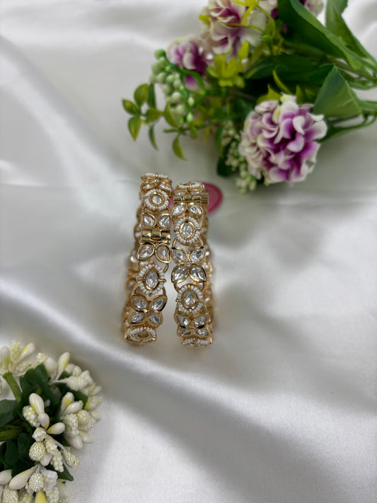 Shivani Moissanite Kundan Premium Bangles Set