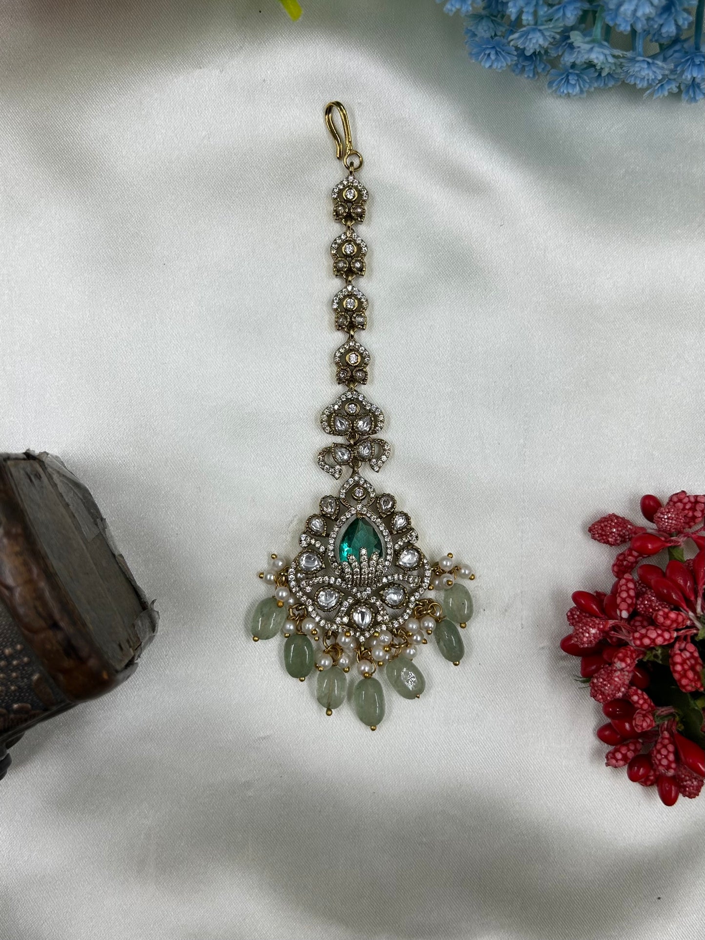 Taniya Victorian Mang Tika