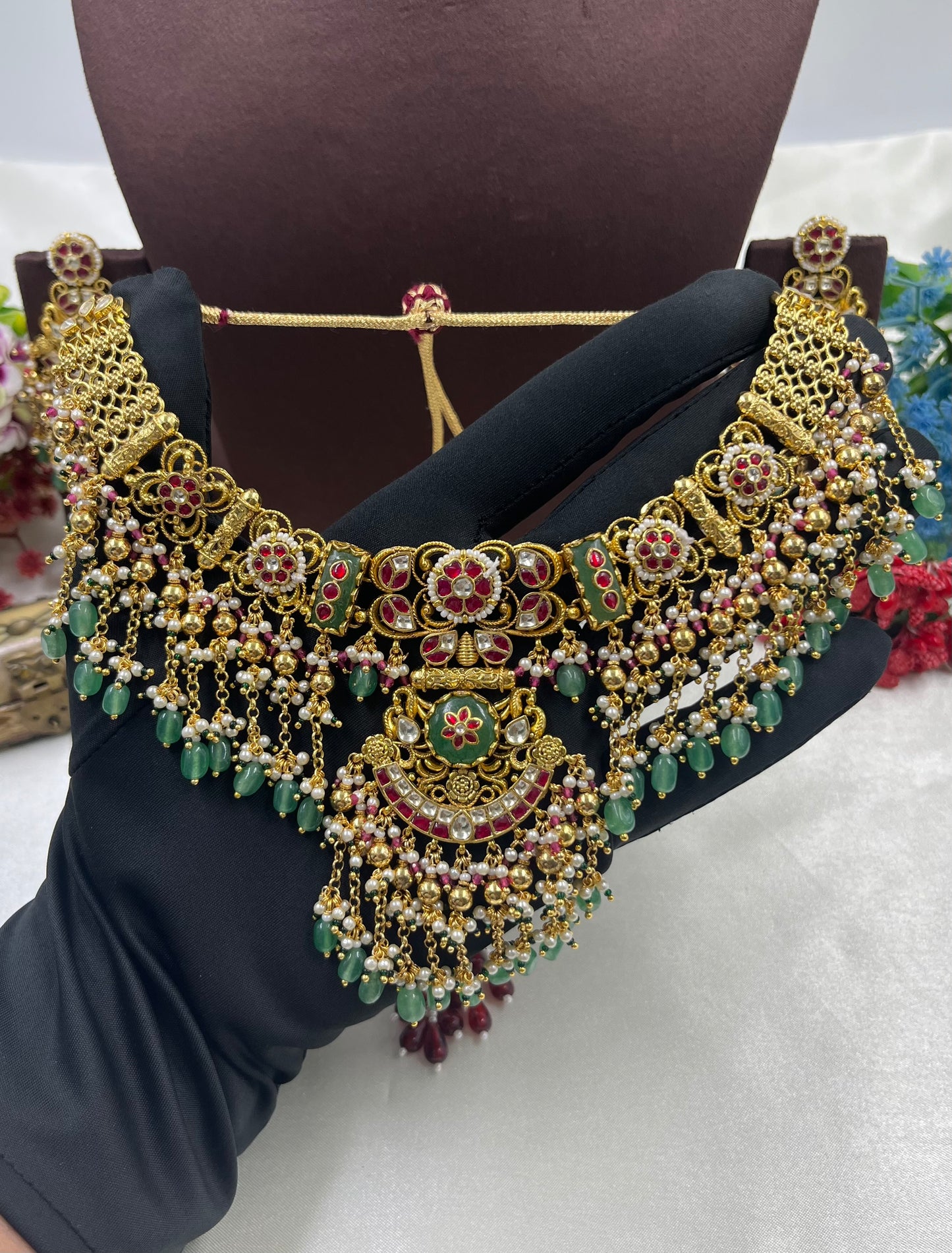 Tanvi Pachi Kundan Premium Necklace