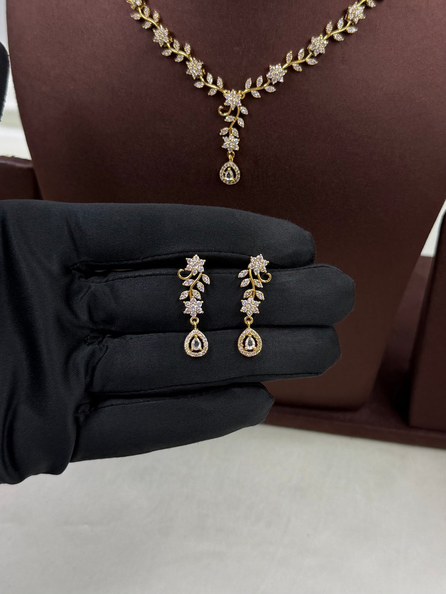 Prerna Victorian Delicate Necklace