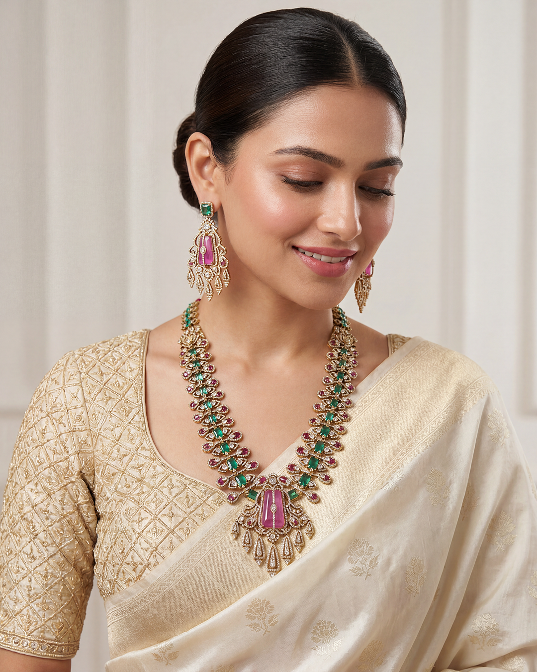 Ahilya Victorian Long Necklace Set