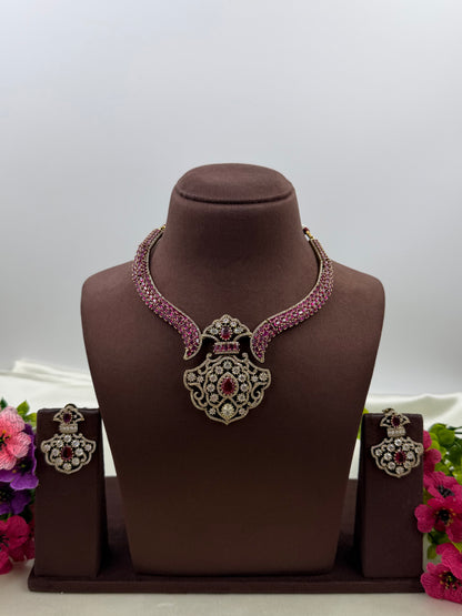 Neerja Victorian Necklace Set