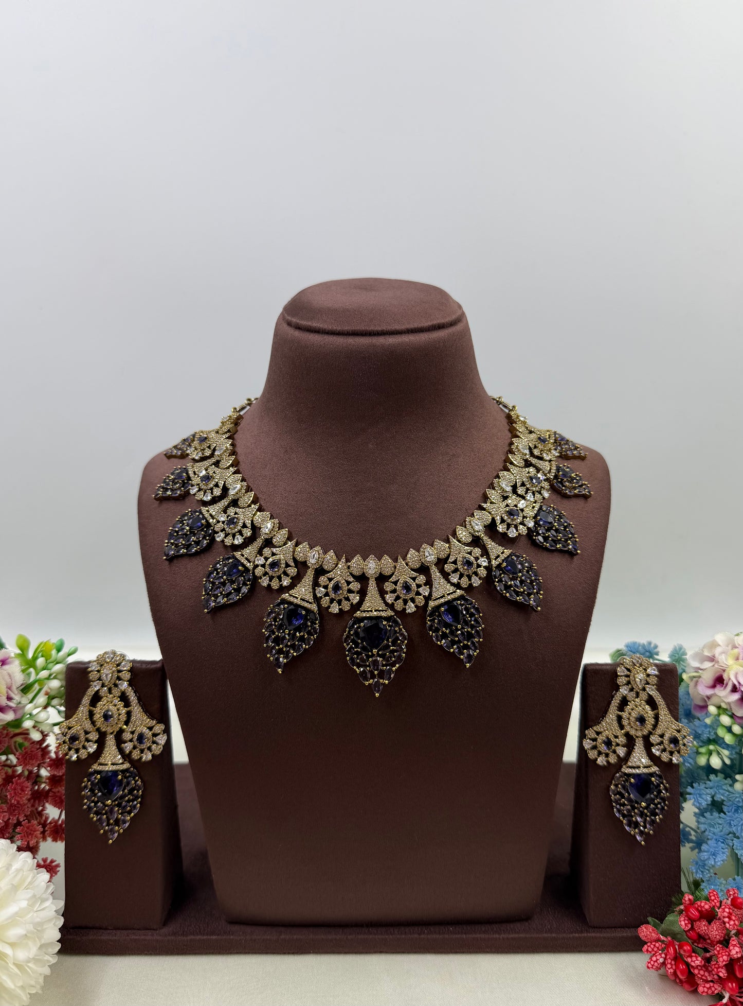 Reyanshi Victorian American Diamond Premium Necklace