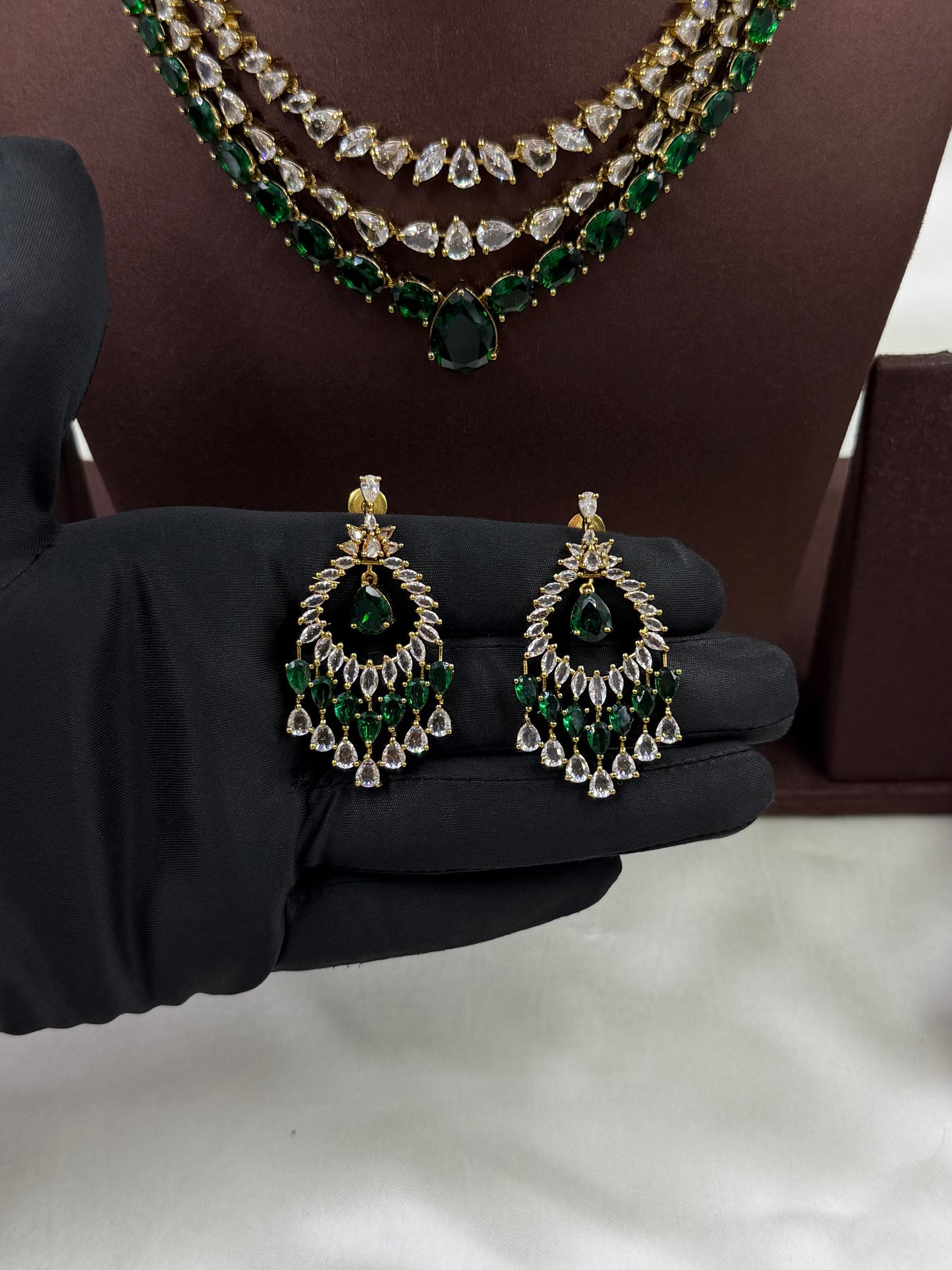 Samrudhi Victorian Three Layering Necklace