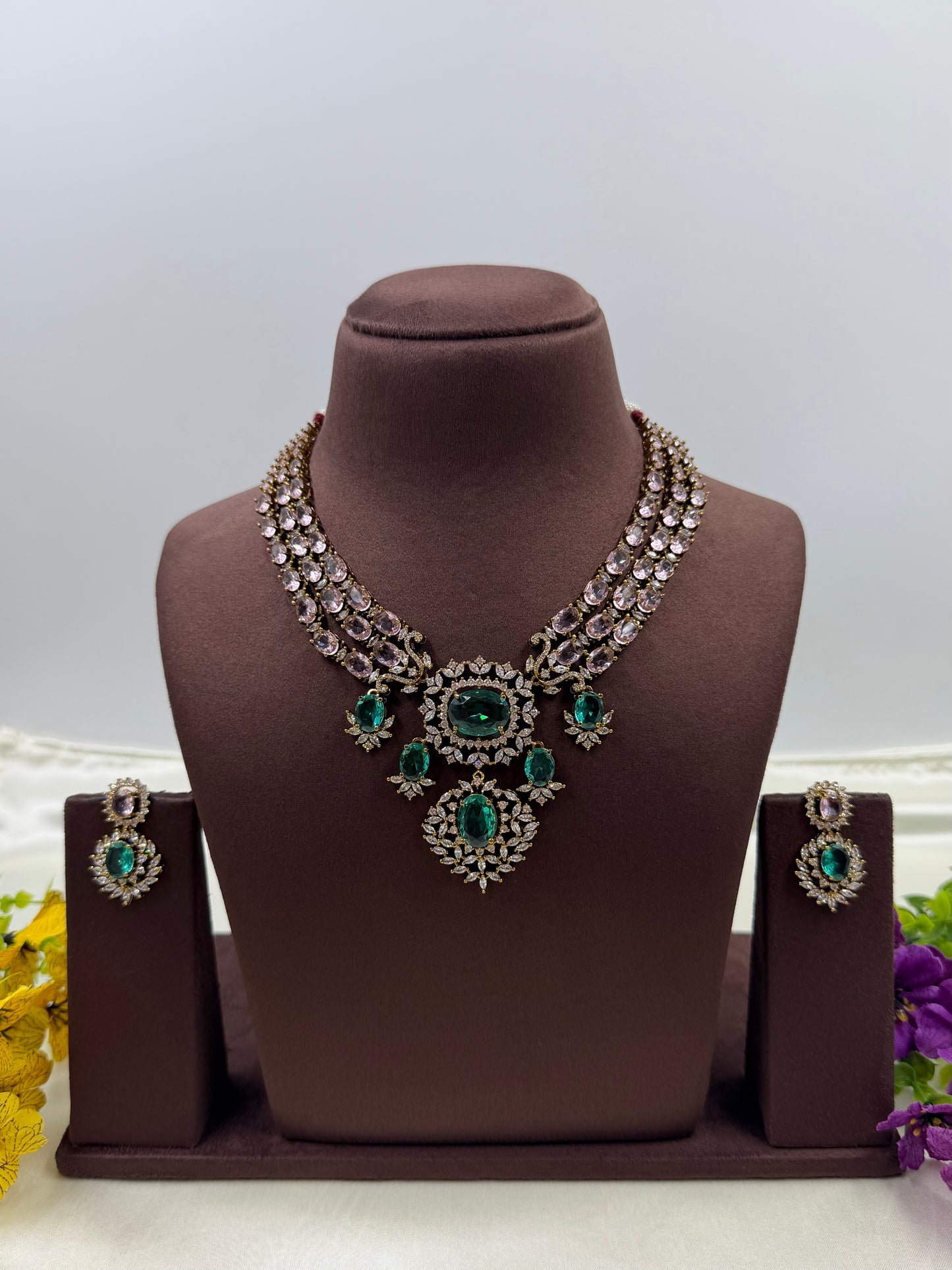 Nitya Victorian Necklace