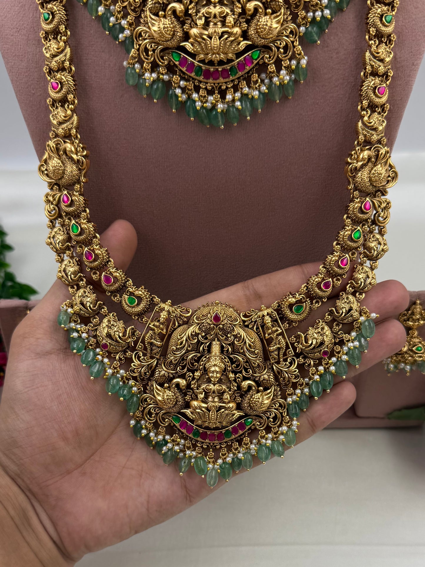 Aadhira Premium South Indian Combo Set