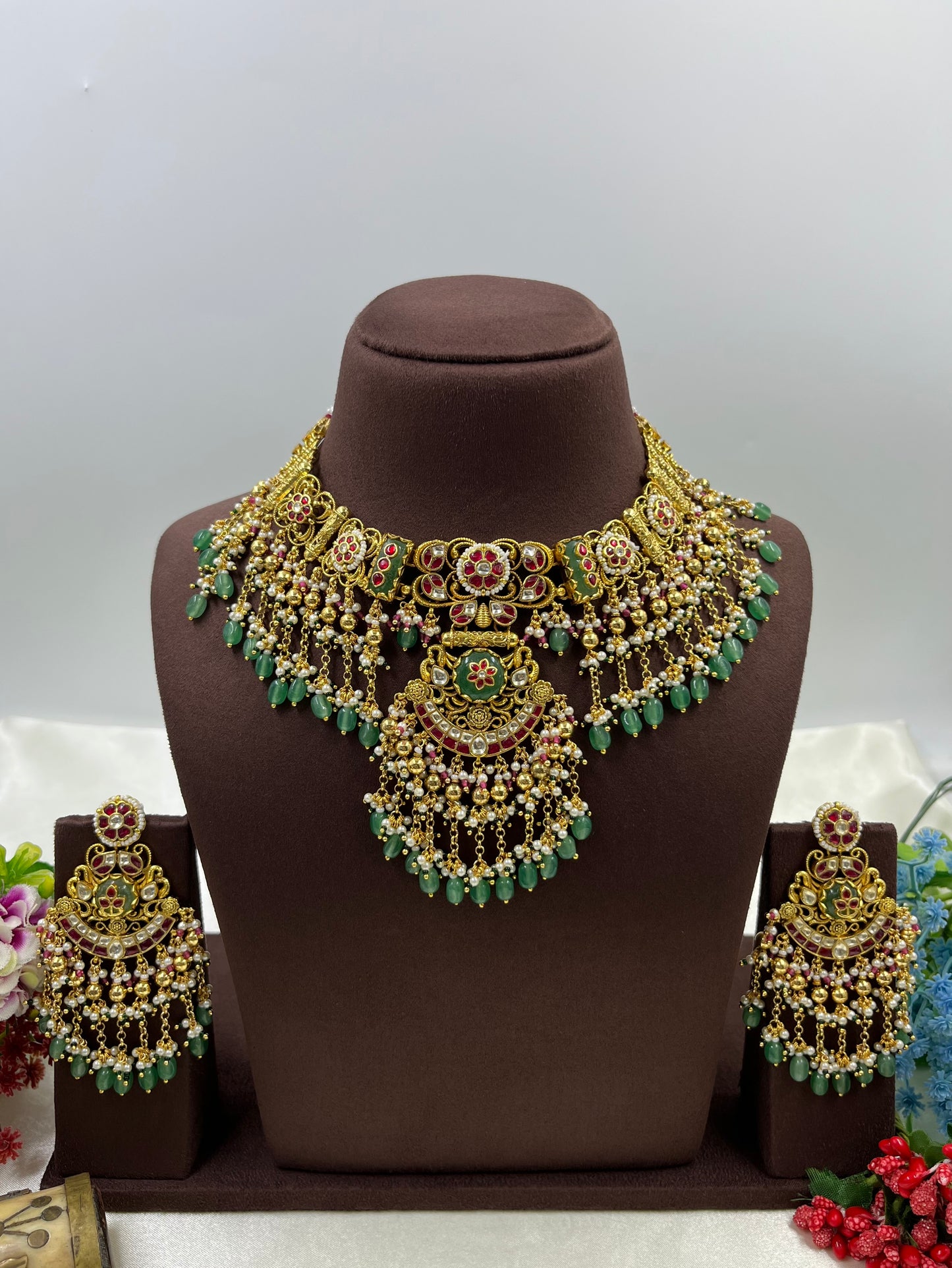 Tanvi Pachi Kundan Premium Necklace