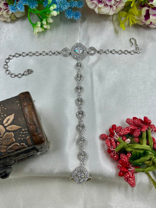 Anna American Diamond Hath Panja (One Pis)