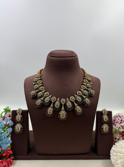 Vinita Victorian American Diamond Necklace